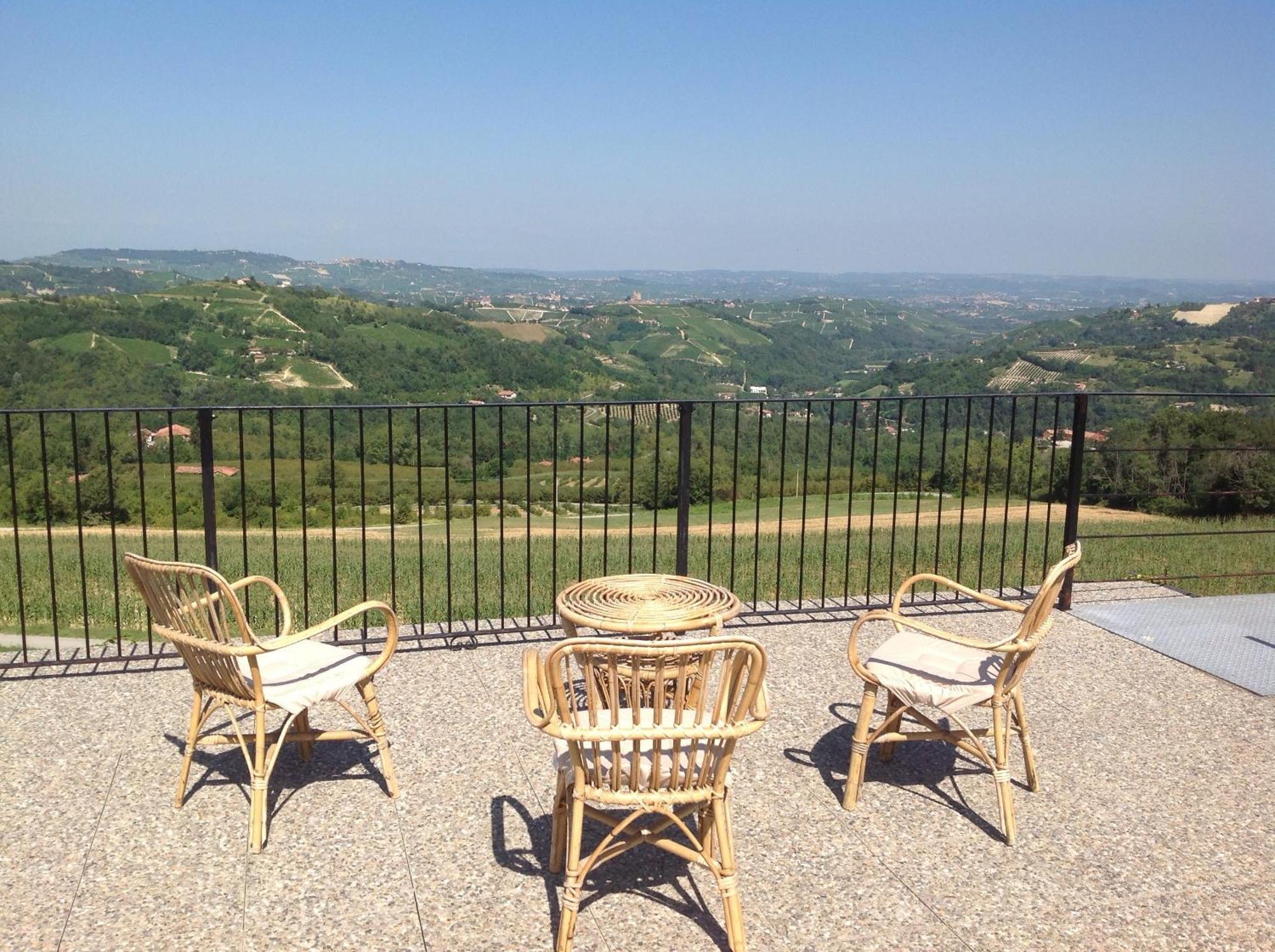 Locanda San Lorenzo Roddino Cameră foto